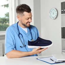 Lade das Bild in den Galerie-Viewer, OrthoSana - ergonomische, rutschfeste & schmerzlindernde Freizeitschuhe für Damen